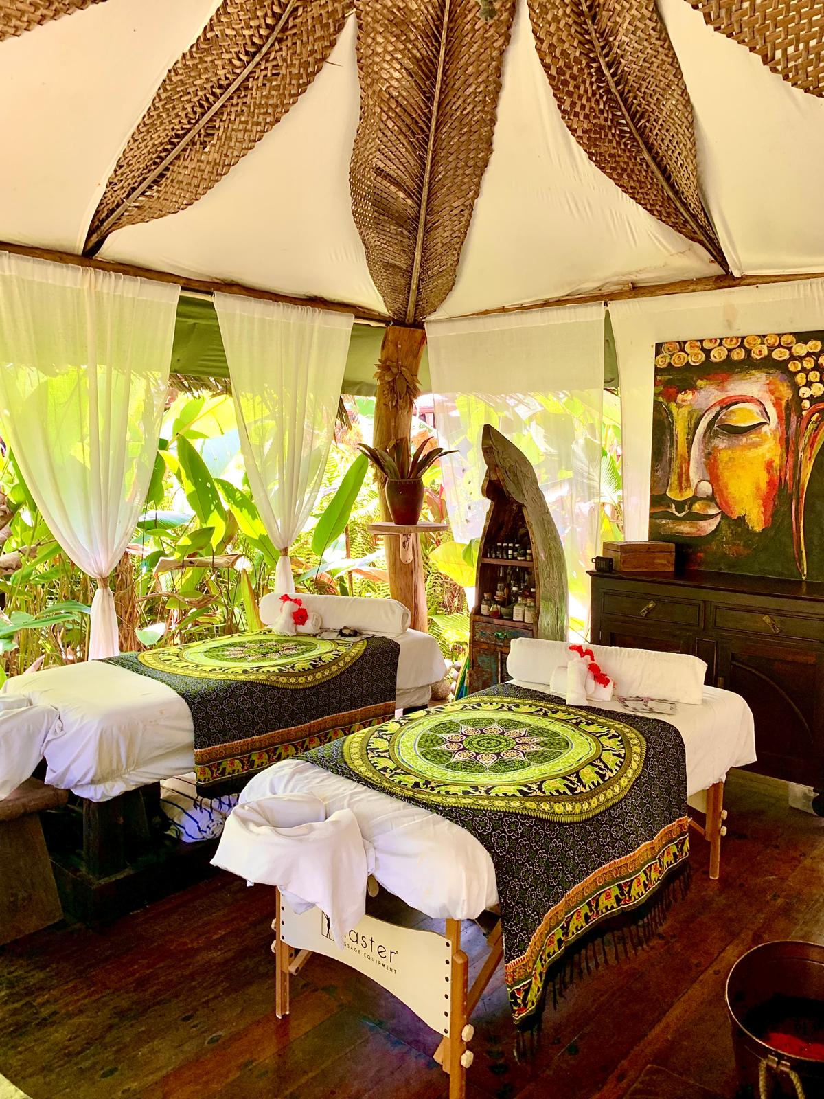 Bluff Beach Signature Jungle Massage cabana at Island Plantation